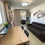 Lovely 1-Bedroom Fully Equipped Rental Unit