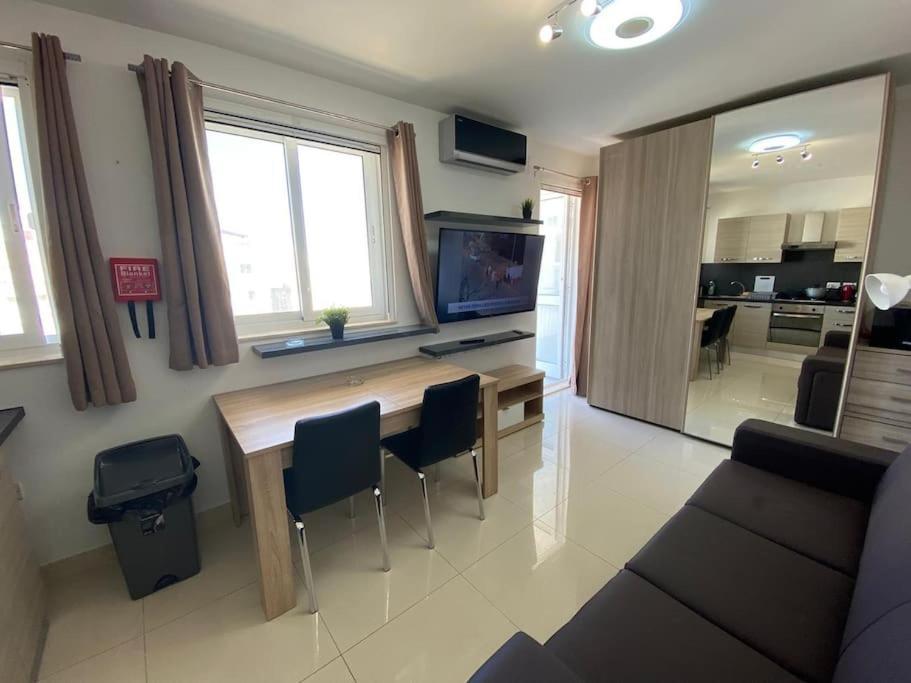Apartment Lovely 1-bedroom Fully Equipped Unit *